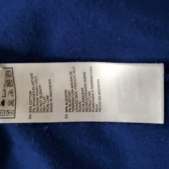 2/$30• Forever 21• Low Rise Cotton Cropped Leggings - Picture 7 of 8